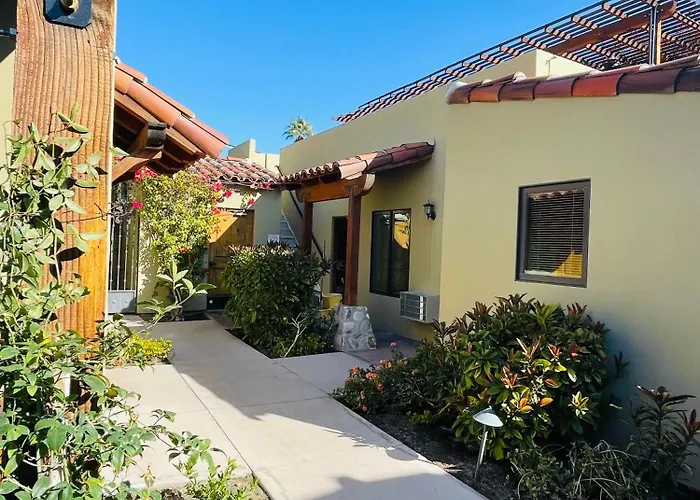 Los Arboles Hotel
