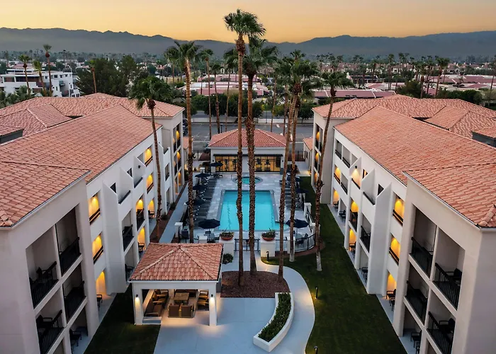 Courtyard By Marriott